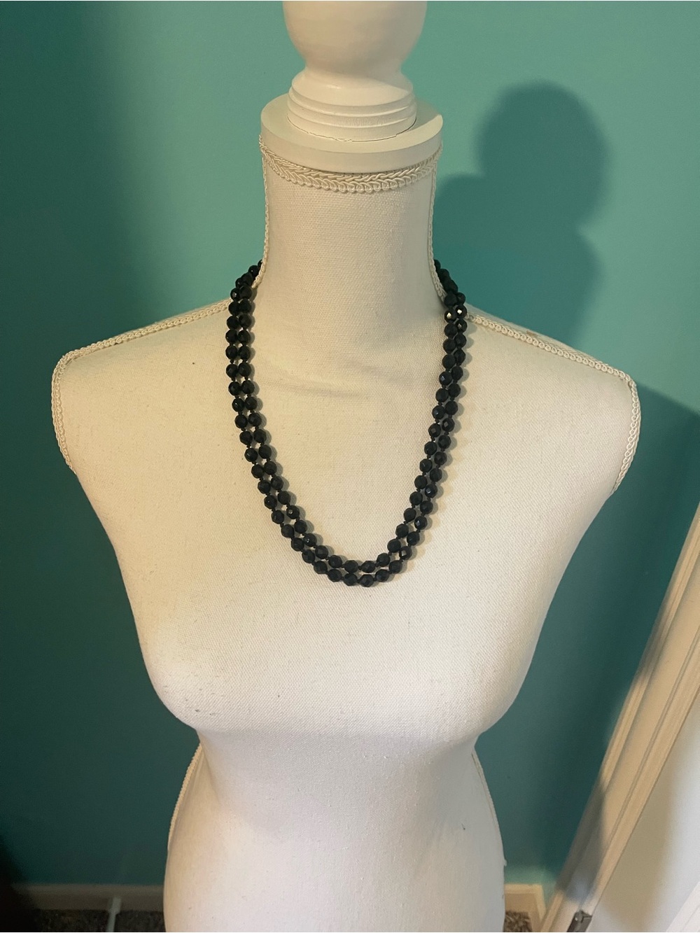 Vintage Black Faceted Bead Necklace - Women Jewelry